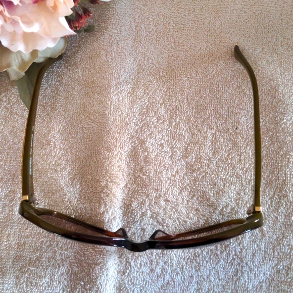 Michael Kors Oversized Sunglasses - Picture 6 of 9